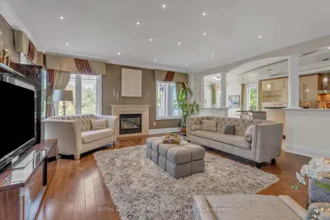 35 VANDERVOORT Drive, ON L4E 0C7