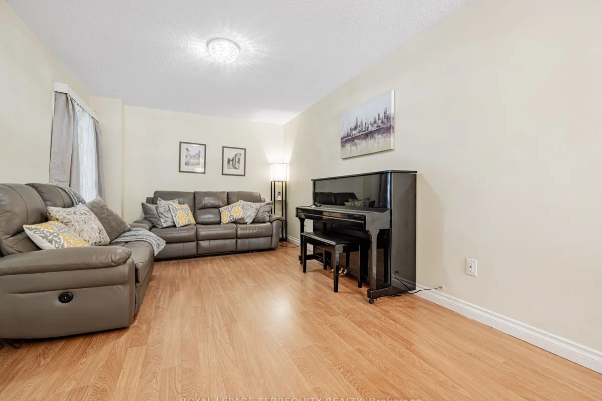 65 Bob O'link Avenue, ON L4K 1H1