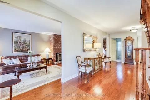 49 Kerrigan Crescent, ON L3R 7T6