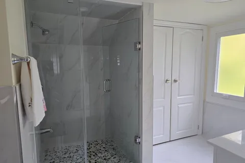 209 Pine Beach Drive, ON L4P 2V6