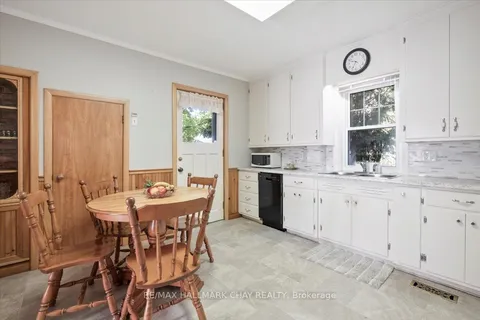 63 King Street, ON L9R 1B6