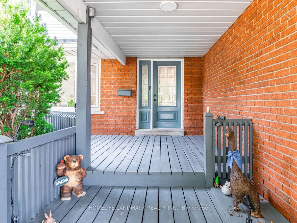 9 Eastman Crescent, ON L3Y 5T9