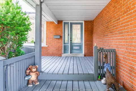 9 Eastman Crescent, ON L3Y 5T9