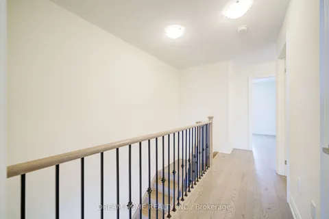 22 Thomas Hope Lane, ON L3S 0E9