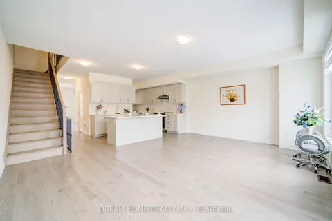 22 Thomas Hope Lane, ON L3S 0E9