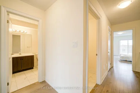 22 Thomas Hope Lane, ON L3S 0E9