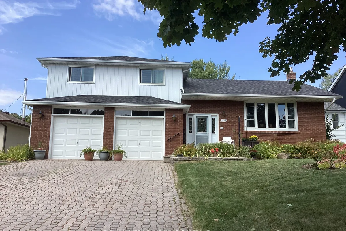 1049 Elgin Street, ON L3Y 3C3