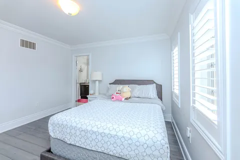 75 Copeland Crescent, ON L0L 1L0