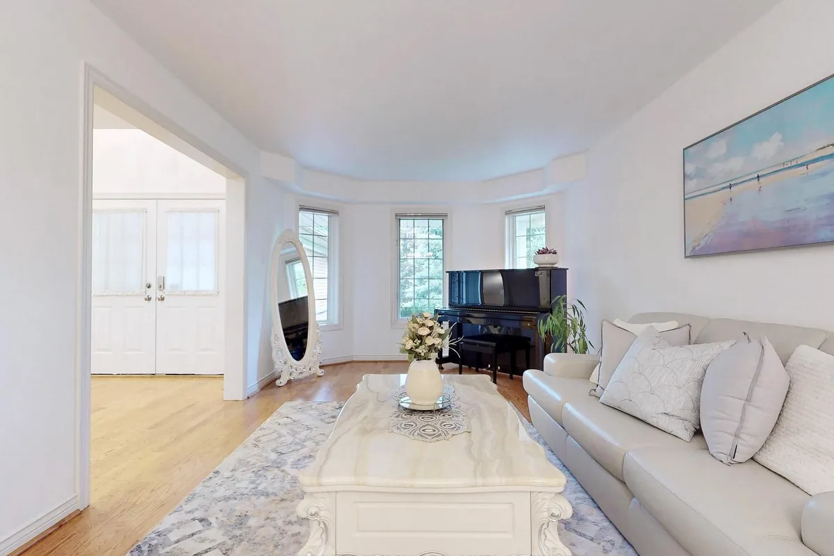 64 Bradgate Drive, ON L3T 7L9