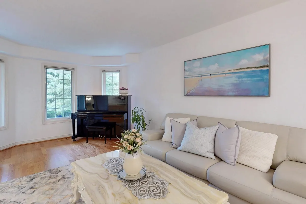 64 Bradgate Drive, ON L3T 7L9