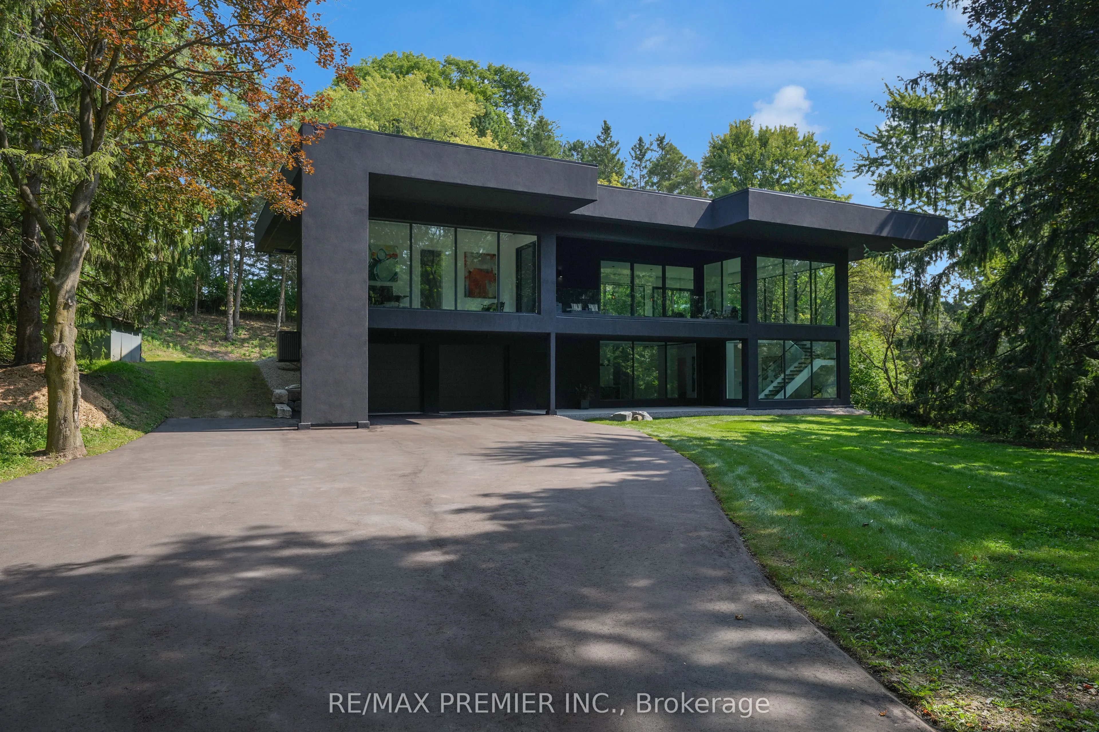 350 Kingscross Drive, ON L7B 1J9