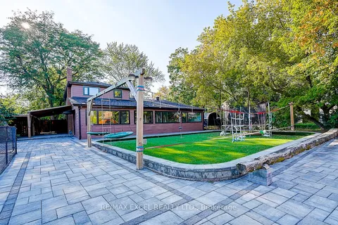 9 Oakcrest Avenue, ON L3R 2B9