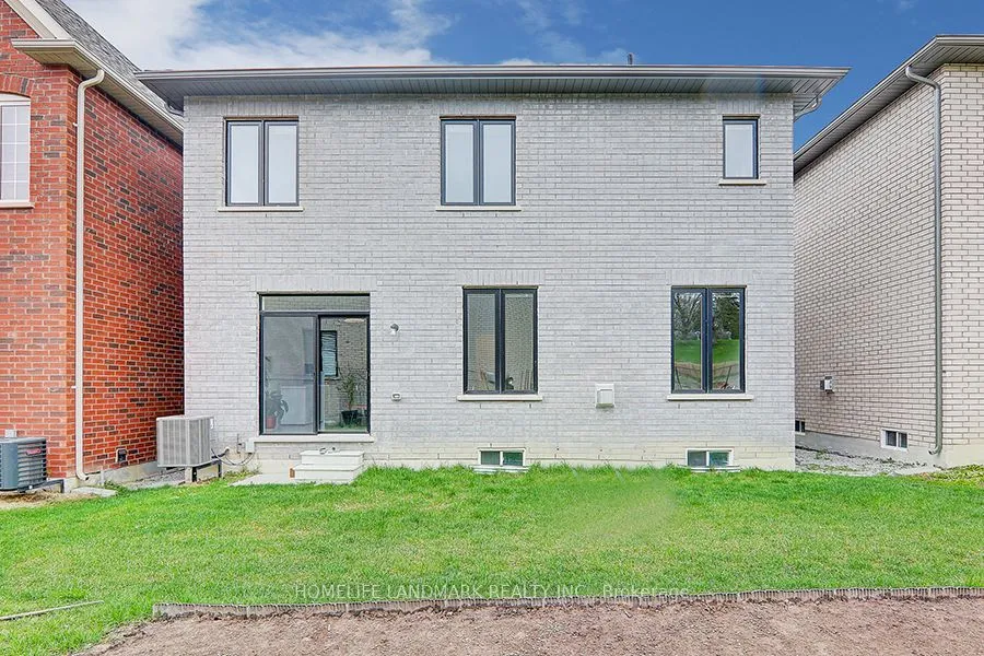 98 Beckett Avenue, ON L9N 0S7