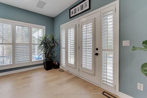 8 Pelosi Way, ON L0G 1M0