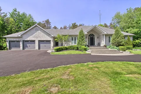 8 Pelosi Way, ON L0G 1M0