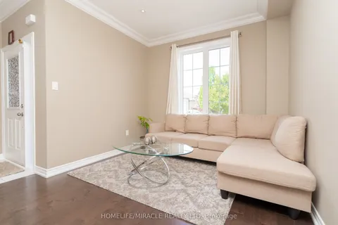 516 Vellore Woods Boulevard, ON L4H 2W3