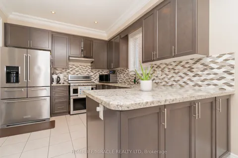 516 Vellore Woods Boulevard, ON L4H 2W3