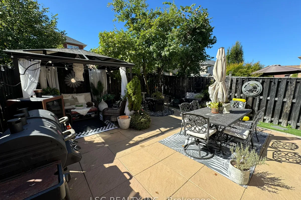 235 Venice Gate Drive, ON L4H 0G1