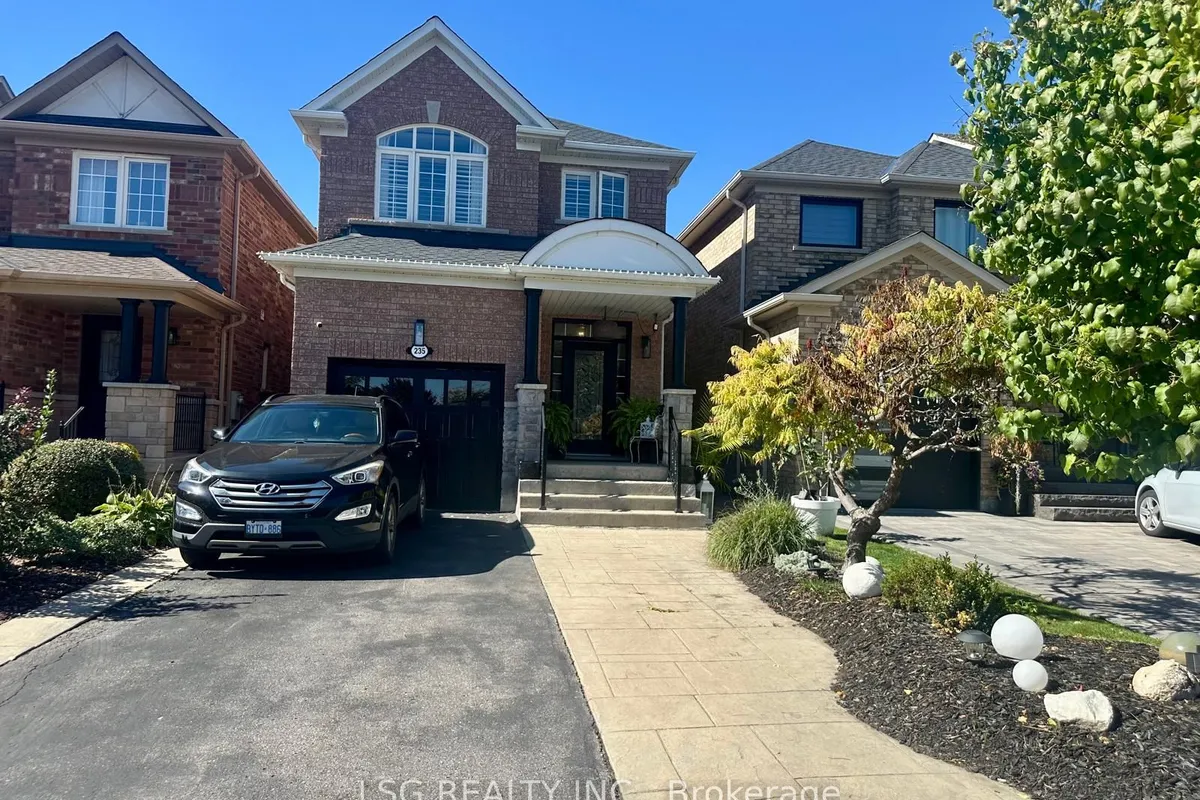 235 Venice Gate Drive, ON L4H 0G1