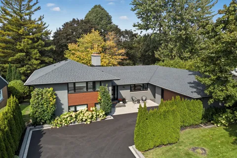 48 Royal Road, ON L4G 1A9