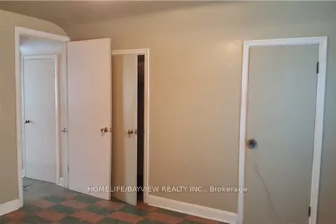 66 Roxborough Road, ON L3Y 3L2