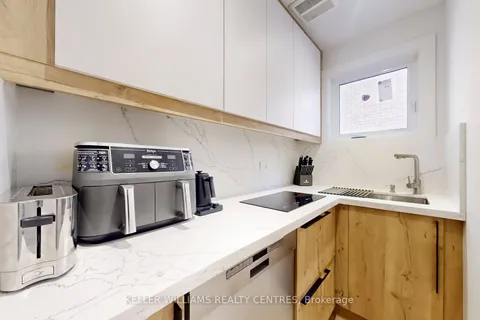 280 Kennedy Street, ON L4G 6L2