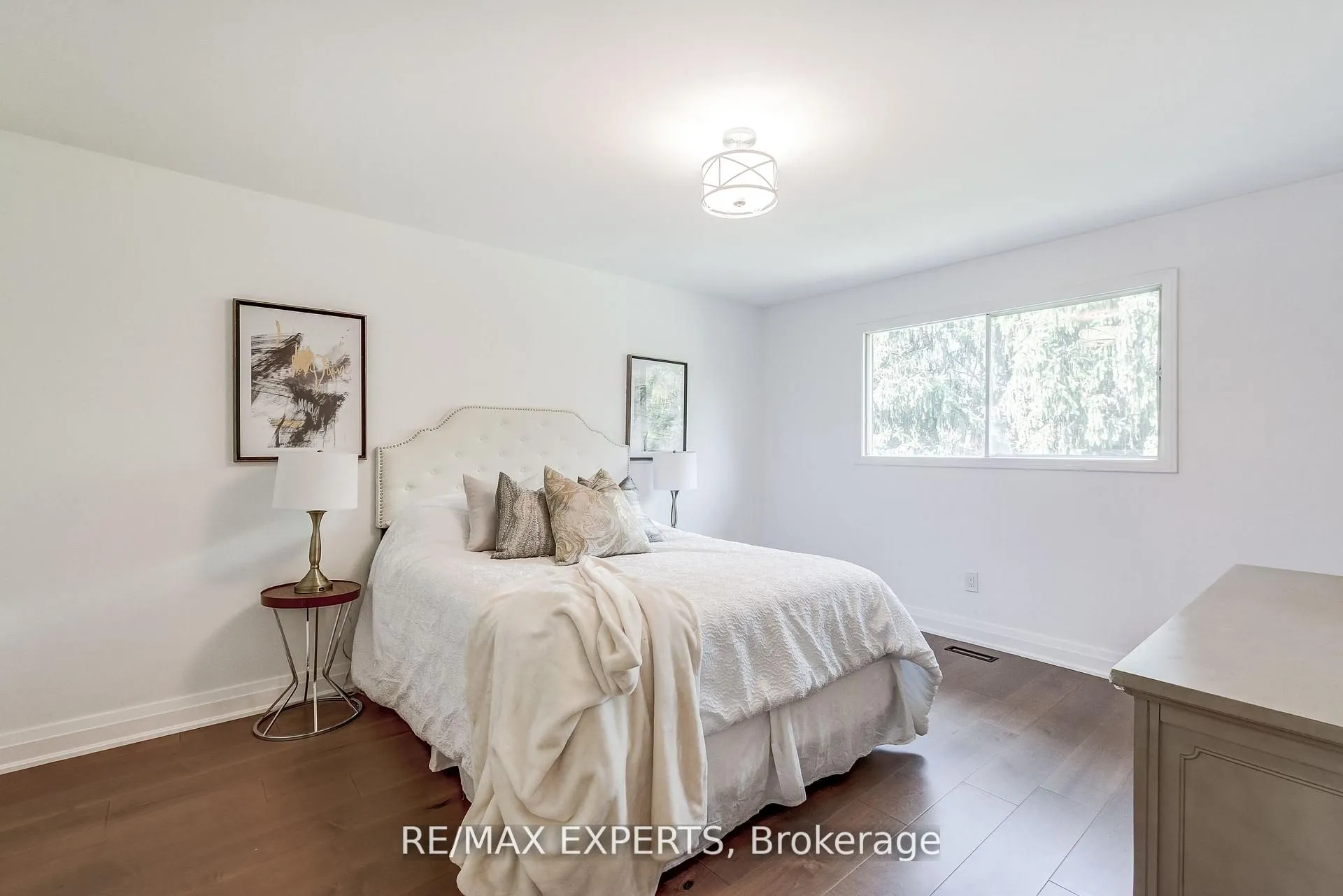 Detached 6 bedroom 5 bathroom at 85 Villa Park Drive in Vaughan - MLS# N12418362