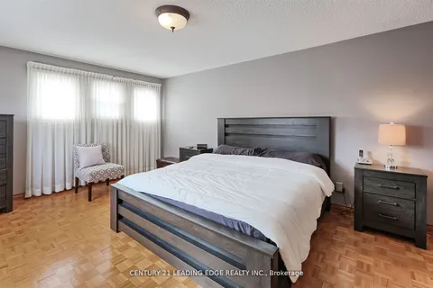 312 Valeria Boulevard, ON L4L 6V7