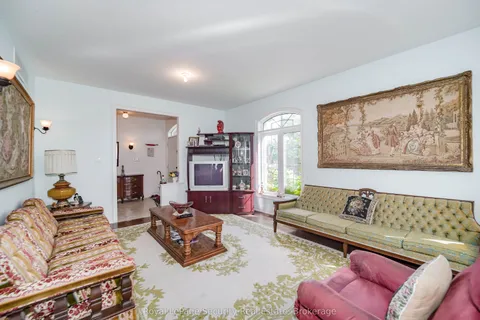 3280 19th Side Road, ON L0G 1W0