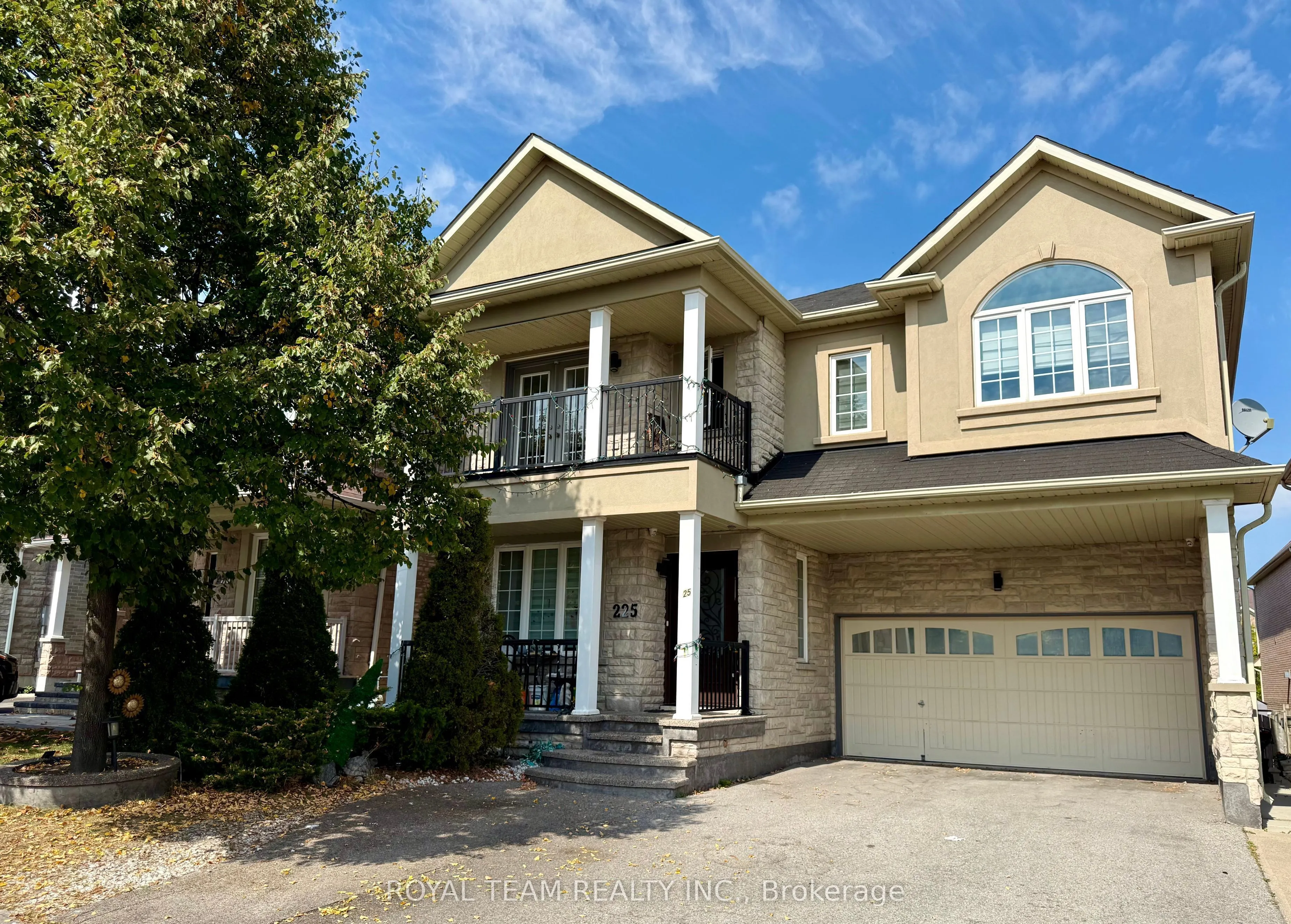 225 Woodspring Avenue, ON L3X 3J1
