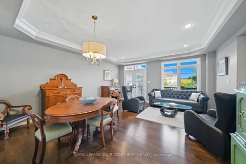 118 Chapman Court, ON L4G 0E2