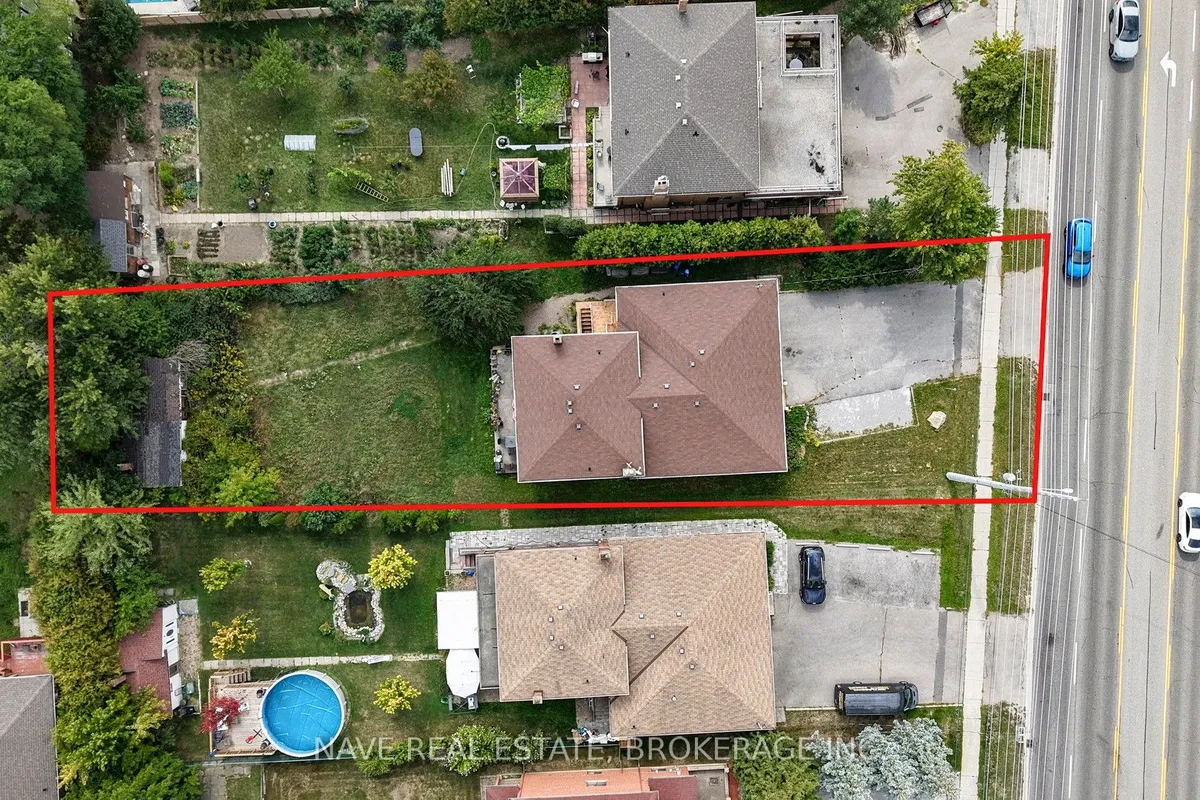 9747 Bathurst Street, ON L4C 3X5