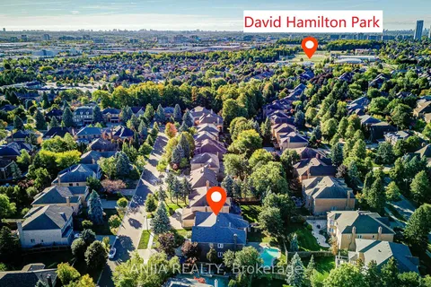 28 Edmund Crescent, ON L4B 2X8