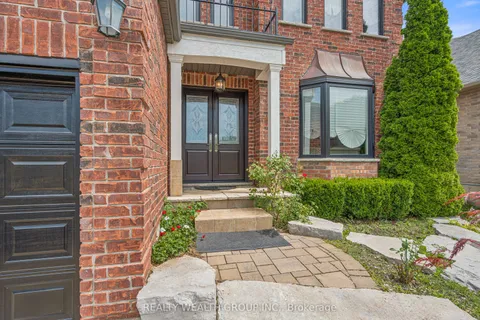 896 Booth Avenue, ON L9S 0A6