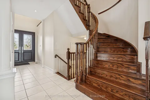 896 Booth Avenue, ON L9S 0A6