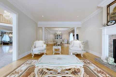 23 Kensington Drive, ON L4E 3M9