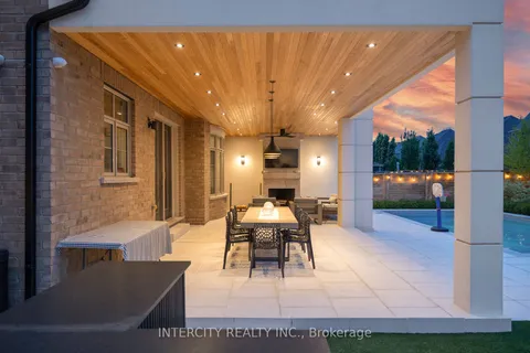 8 Larkin Avenue, ON L7B 0N8