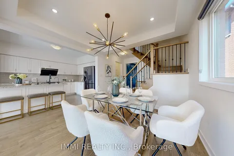 12 Badgerow Way, ON L4G 0Z4