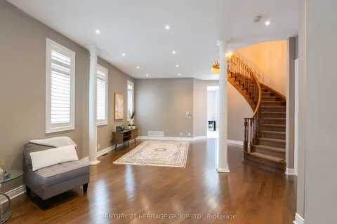 20 Altus Park Drive, ON L6A 0Z5