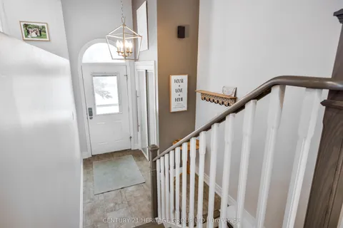 10 Hawkins Street, ON L0E 1R0