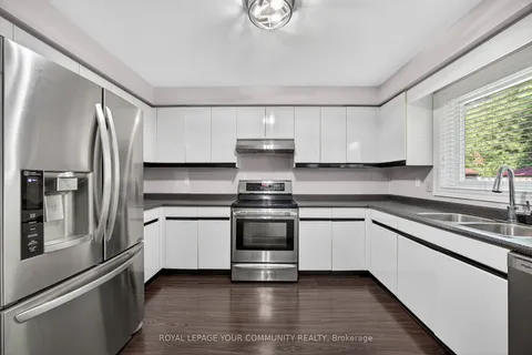 684 Exceller Circle, ON L3X 1P4