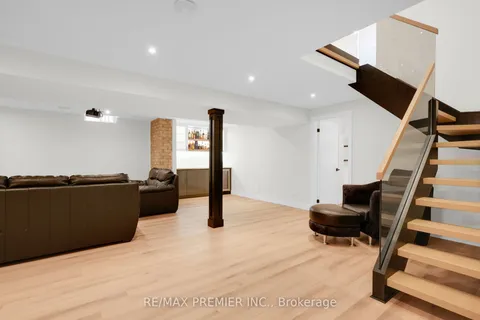 19 Polo Crescent, ON L4L 8W6