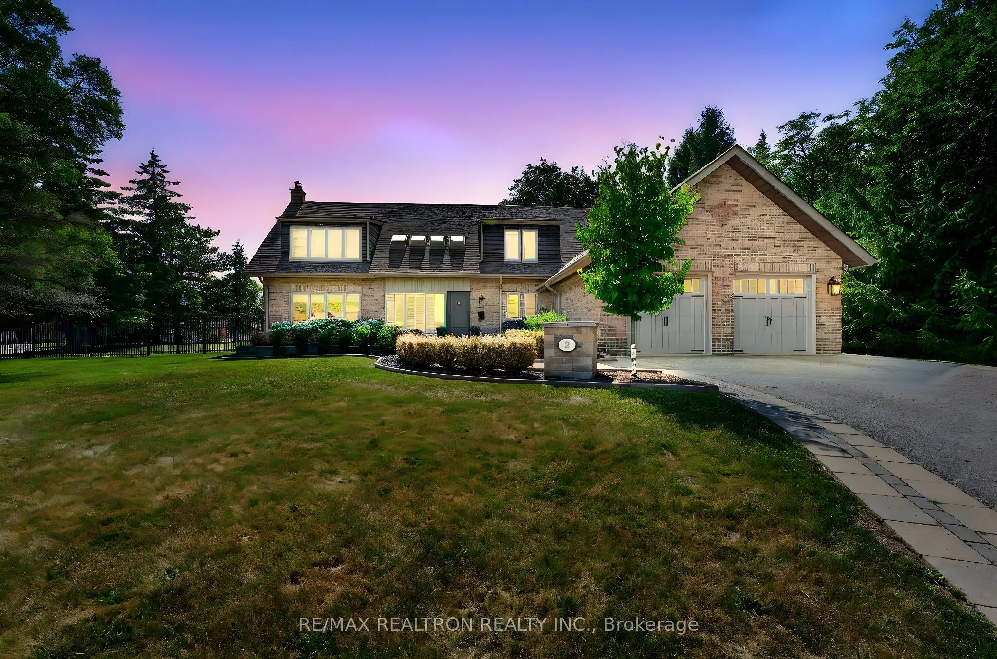 2 Aukland Lane, ON L7B 1C1