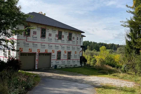 40 Old Church Road, ON L7B 1K4