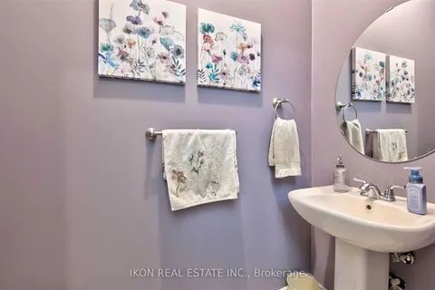 49 Walter English Drive, ON L9N 0R8