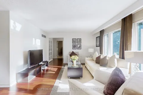 62 Shieldmark Crescent, ON L3T 3T5