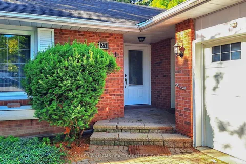 27 Hawthorne Lane, ON L4G 3K8