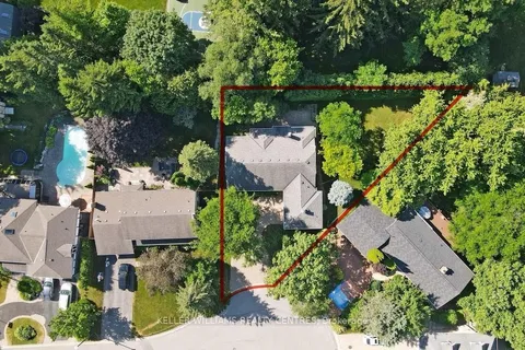 27 Hawthorne Lane, ON L4G 3K8