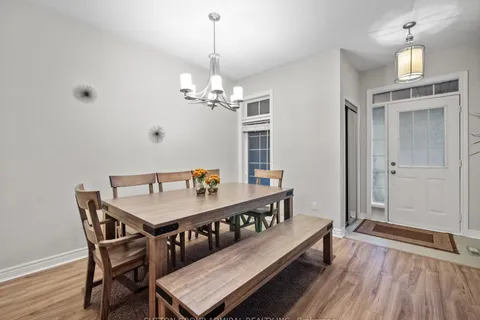 79 Watkins Glen Crescent, ON L4G 7S6