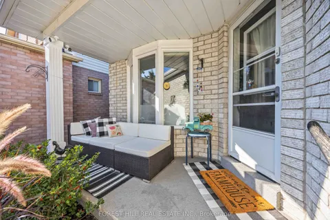 101 Gray Avenue, ON L9R 1P6